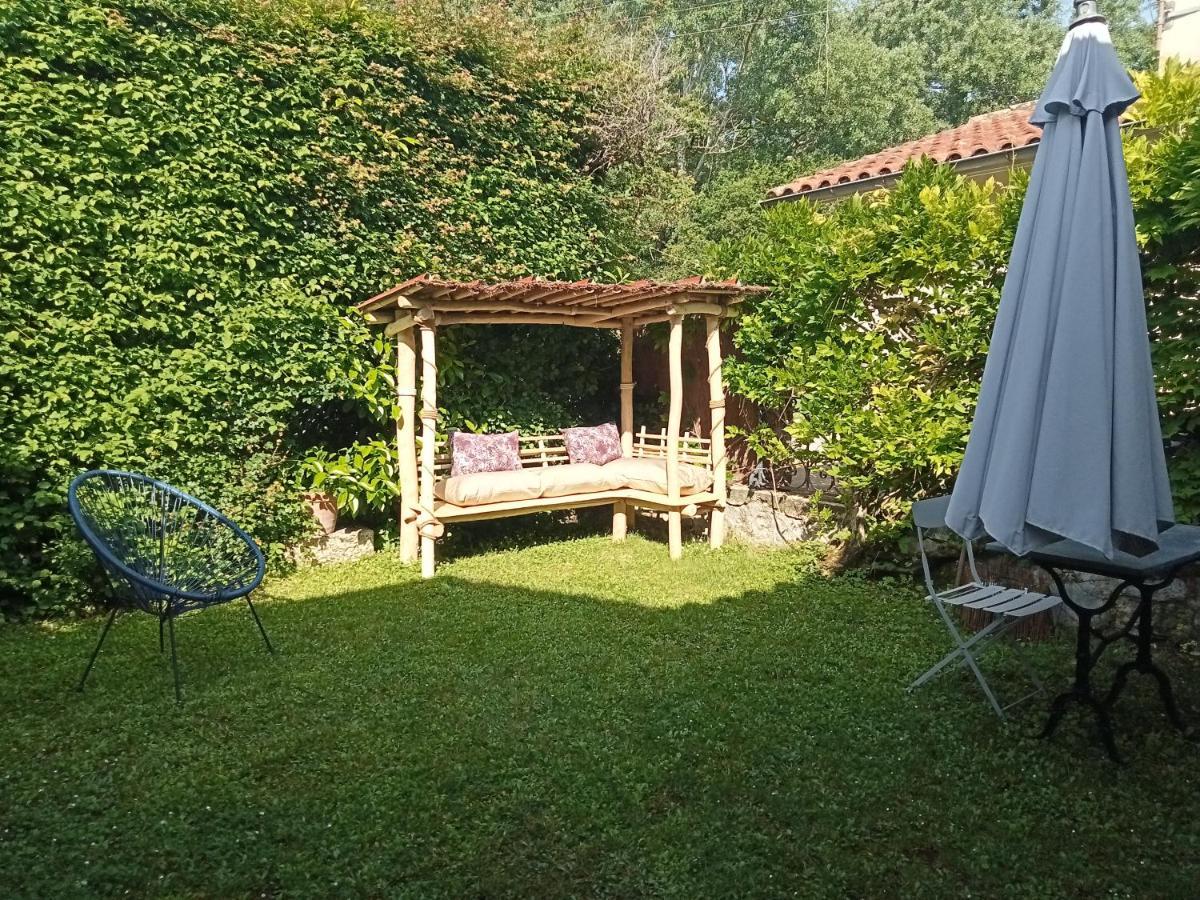 Maison En Pierre Restauree Avec Jardin أوش المظهر الخارجي الصورة