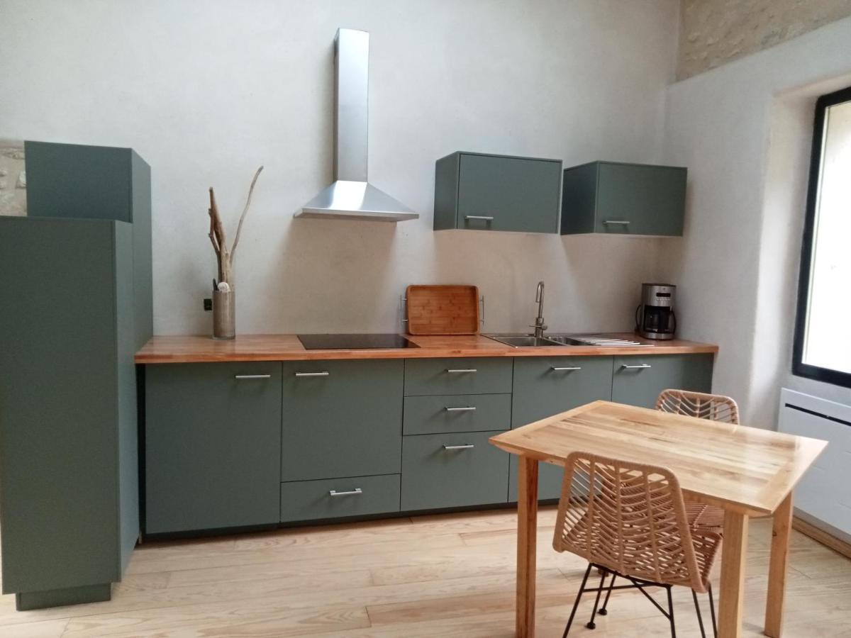 Maison En Pierre Restauree Avec Jardin أوش المظهر الخارجي الصورة